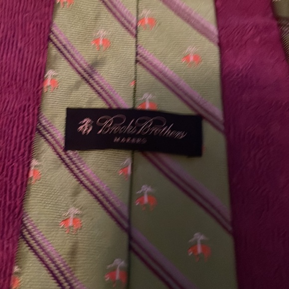 Lot of 3 Brooks Brothers ties - Picture 7 of 8